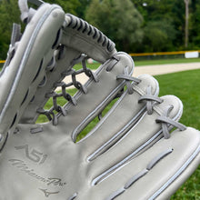 Mizuno Pro Custom "A51" 12.75" Glove