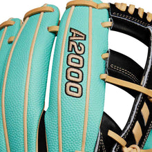 Wilson A2000 Spring 2025 1716SS 11.5"-RHT