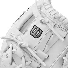 Wilson A1000 Fastpitch H12 White/Grey/Black 12"-RHT