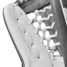 Wilson A1000 Fastpitch T125 White/Steeled Grey/Silver 12.5"