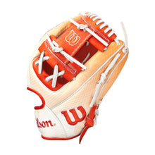 Wilson A2000 June 2025 GOTM 1975 SS 11.75"-RHT