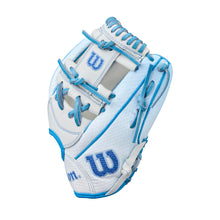 Wilson A2000 Fastpitch Winter 2025 H12SS White/Sky Blue-12"-RHT