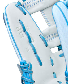 Wilson A2000 Fastpitch Winter 2025 H12SS White/Sky Blue-12"-RHT