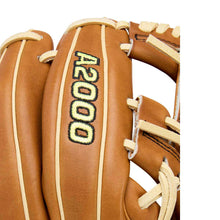 Wilson A2000 Classic DP15 Tan/Blonde 11.5"-RHT
