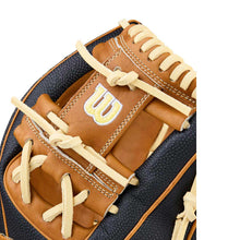 Wilson A2000 Classic 1975SS Blonde/Black 11.75"-RHT