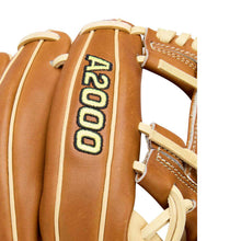 Wilson A2000 Classic 1975 Saddle Tan/Blonde 11.75"-RHT