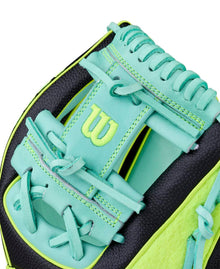 Wilson 2025 A2000 Tennis Ball 1786SS LE 11.5"-RHT