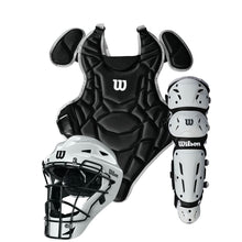 Wilson EZ Gear 2 Youth Catchers Set Black Large/X-Large