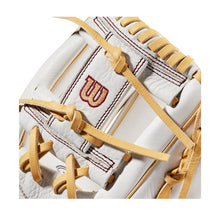 Wilson A1000 Fastpitch H1175 11.75"-RHT