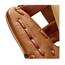 Wilson A2000 Fastpitch Bates GM 11.75"-RHT