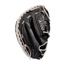 Wilson A700 Fastpitch CM33 Black/White 33" -RHT