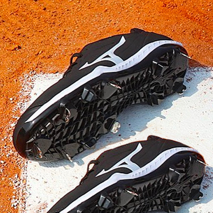 Fastpitch Metal Cleats