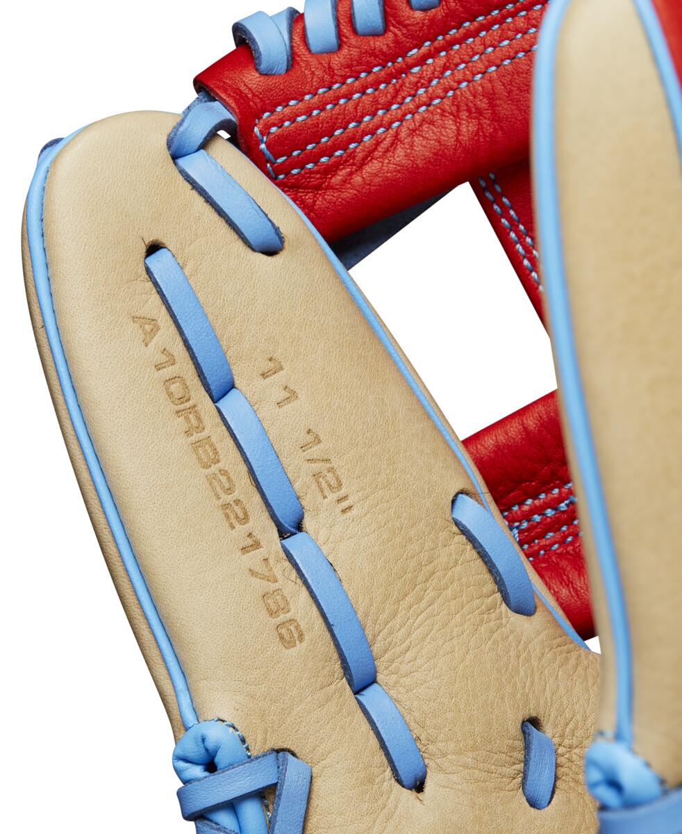 Wilson A1000 1786 Blonde/Red/Cool Blue 11.5