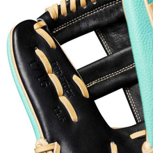 Wilson A2000 Spring 2025 1716SS 11.5"-RHT