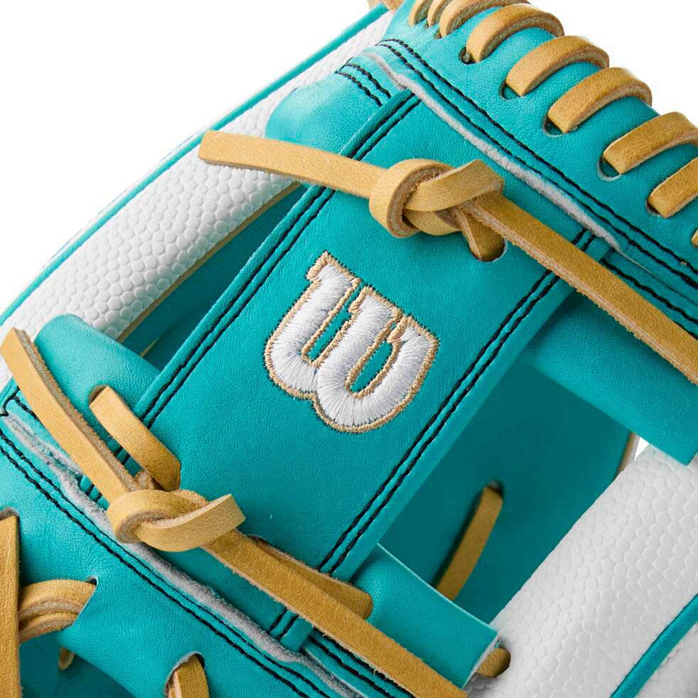 Wilson A2000 Fastpitch Summer 2025 H12SS 12"-RHT