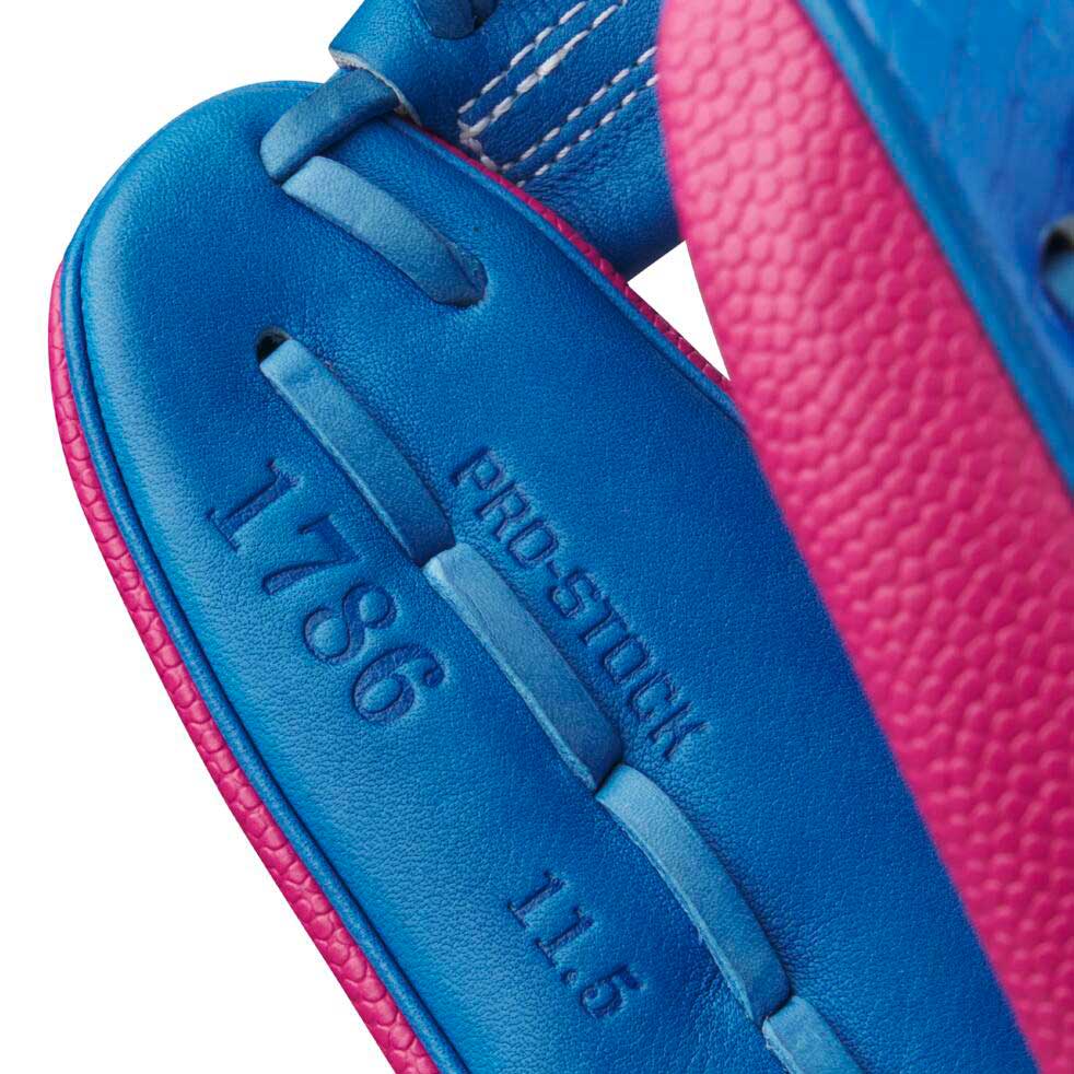 Wilson A2000 2025 Love The Moment 1786SS 11.5"-RHT