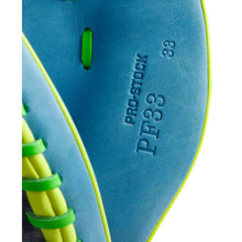 Wilson A2000 Fall 2025 Sky Blue/Navy PF33SS 33"-RHT