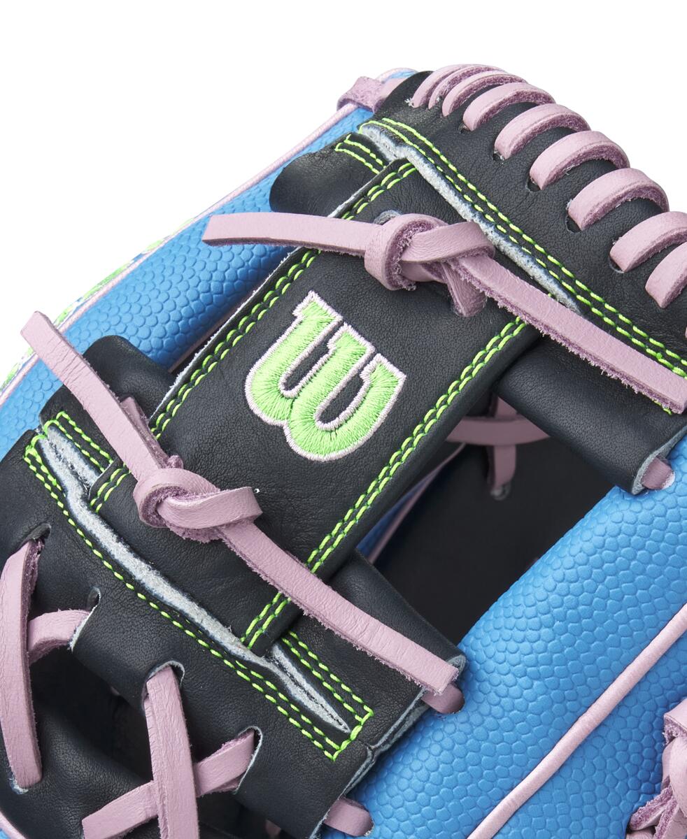 Wilson A2000 March 2025 GOTM 1786 Sky Blue SS 11.5"-RHT