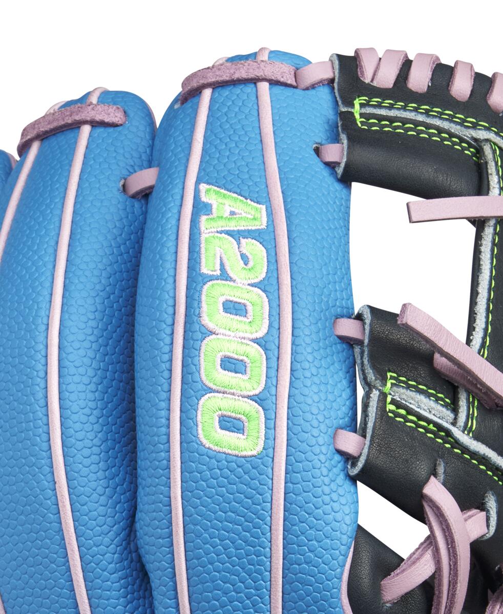 Wilson A2000 March 2025 GOTM 1786 Sky Blue SS 11.5"-RHT