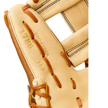 Wilson A2000 Classic 1786 Saddle Tan/Blonde 11.5"-RHT