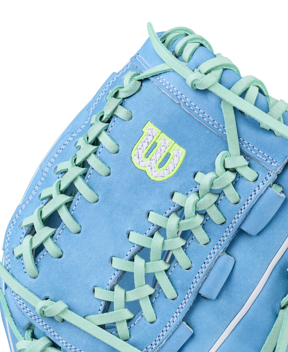 Wilson A2000 Fastpitch Spring 2026 FPHG Sky Blue/Seafoam 12"